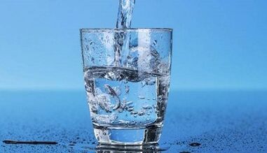 wie man mit einer Trinkdiät Gewicht verliert